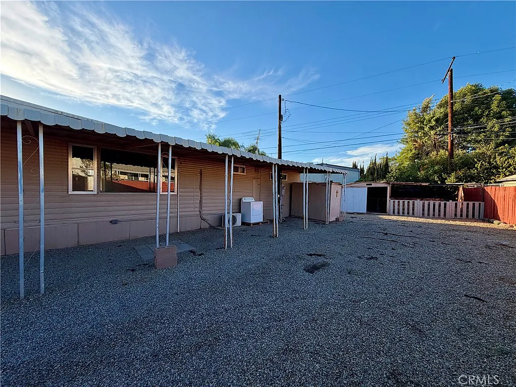 2 bed, 1296 sqft, $1,950 — Photo 3