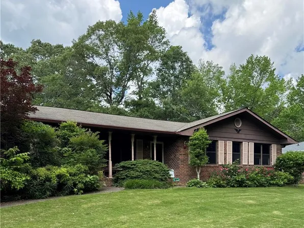 1685 Dogwood Trl, Douglasville, GA 30134