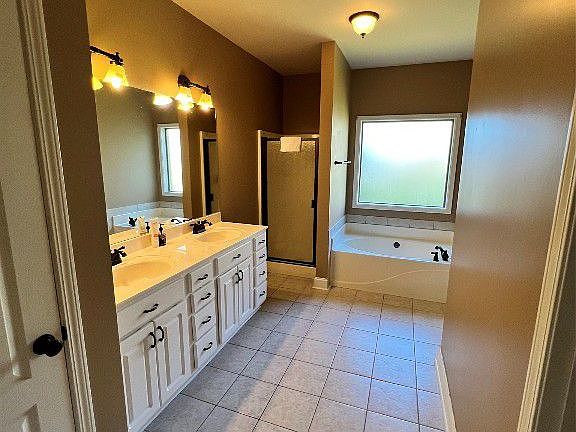 5th image of 2716 Office Park Cir