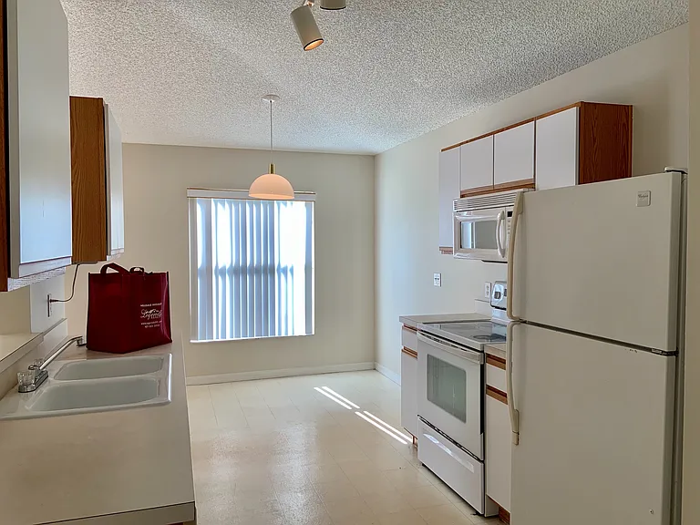 3087 Blaine Cir — Photo 4