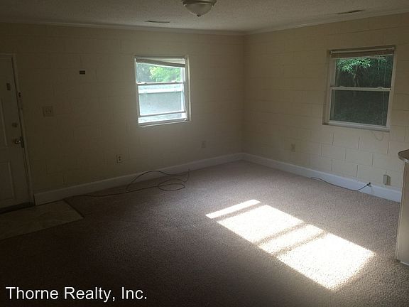 3rd image of 113 Isabella Ln