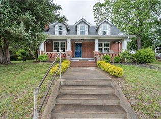 3710 W 100th Rd, Chester, VA 23831