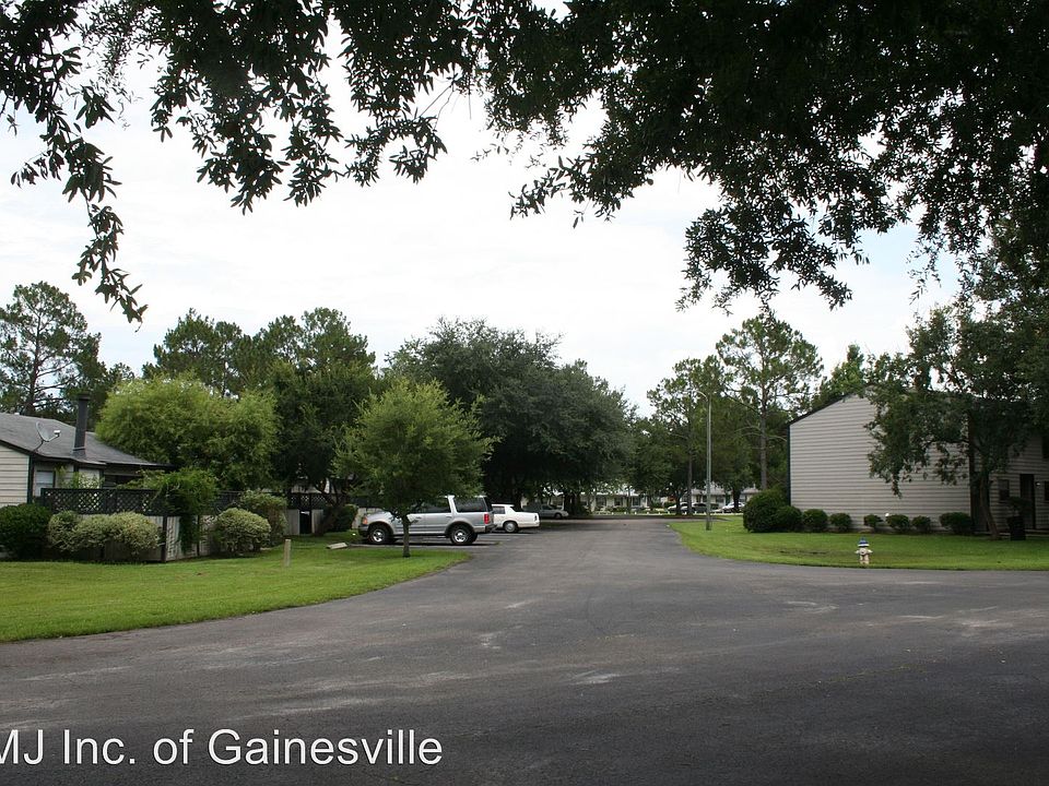 1st image of 6507 NW 25th Ter