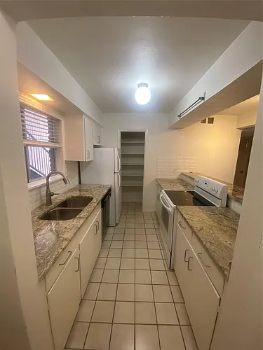 2208 Enfield Rd #10500 Photo 1