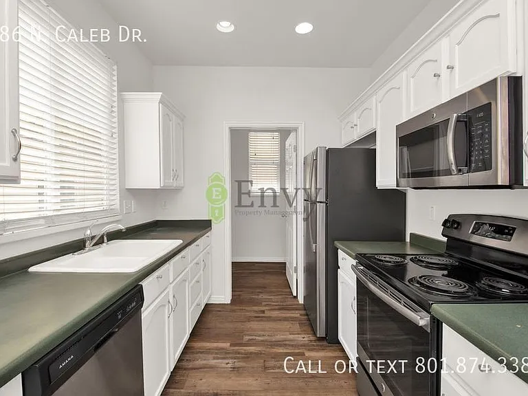 286 N Caleb Dr — Photo 7