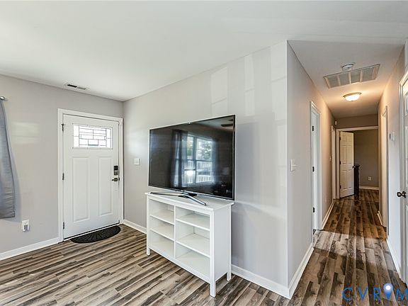 4th image of 407 N 5th Ave