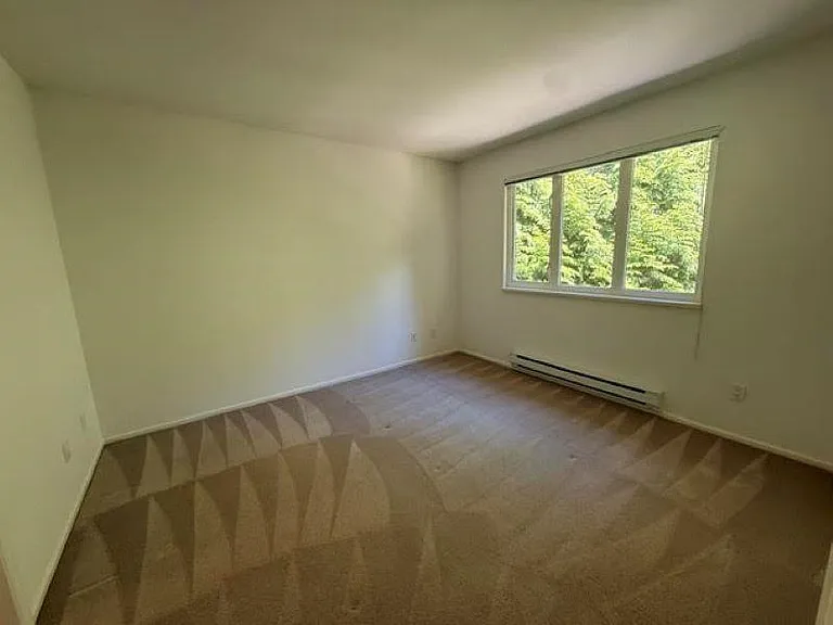 16XX Plateau Cres — Photo 17
