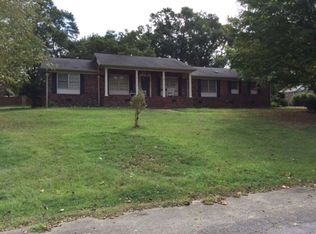 14 Shirley Dr, Williamston, SC 29697