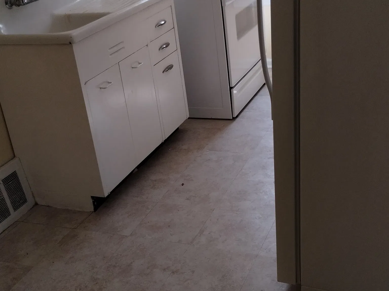1 bed, 608 sqft, $750 — Photo 3