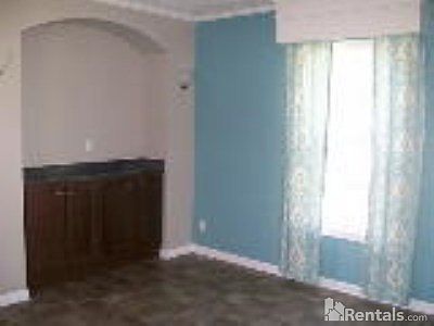 5th image of 2003 Derrick Dr