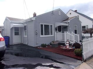 341 Woodman St, Fall River, MA 02724