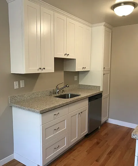 Oak Knoll — Photo 17
