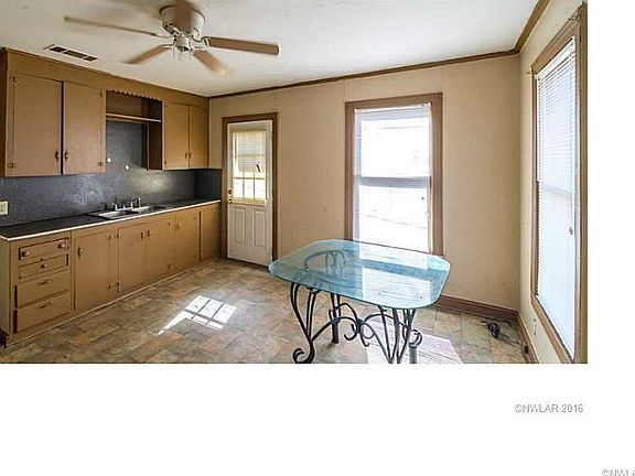 4th image of 2227 Roosevelt Ave