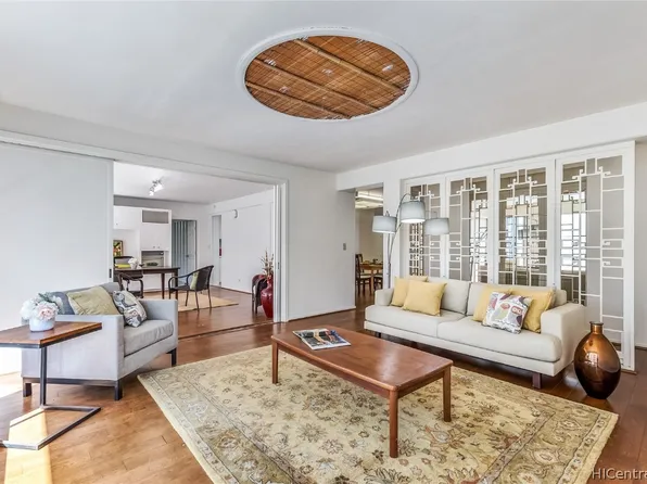 1425 Punahou St APT 501, Honolulu, HI 96822