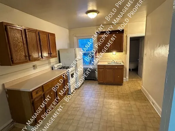 425 S 15th St APT 3, Reading, PA 19602