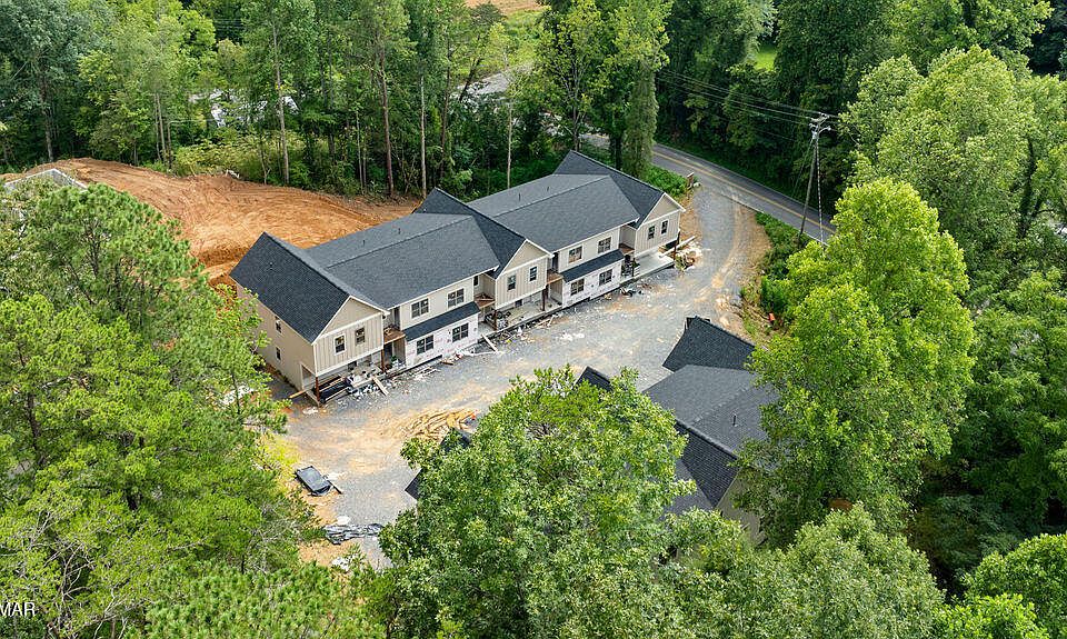 1st image of 812 Powdermill Rd