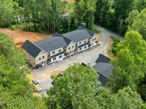 812 Powdermill Rd, Gatlinburg, TN 37738