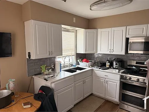 3 bed, $2,300 — Photo 4
