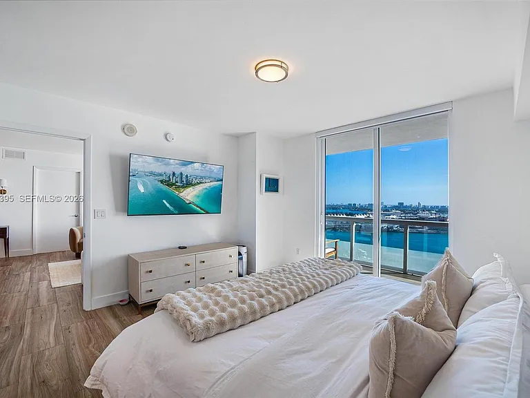 50 Biscayne Blvd #2706 — Photo 14