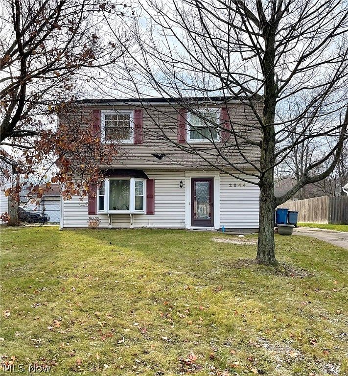 2044 Crehore St, Lorain, OH 44052 Zillow