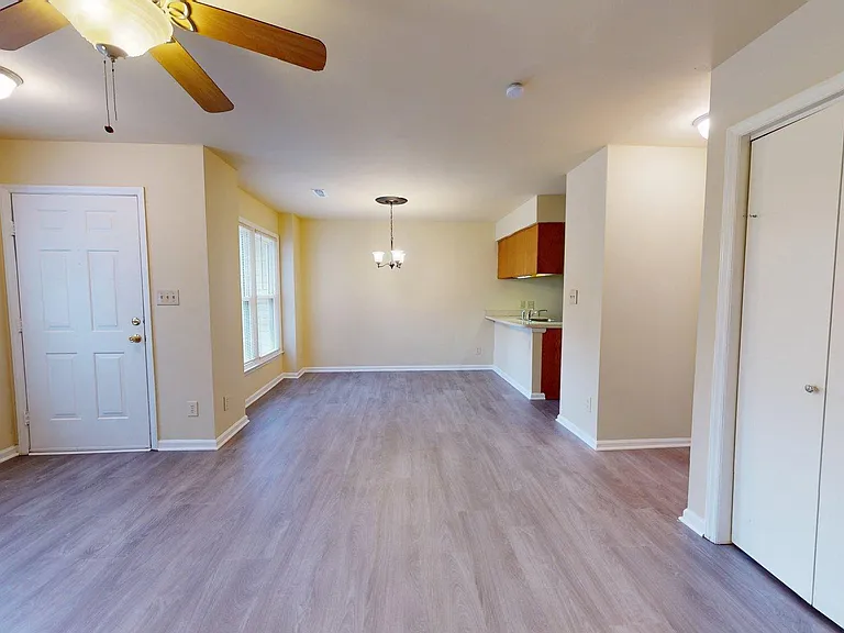 6008 Chestnut Hollow Ct — Photo 8
