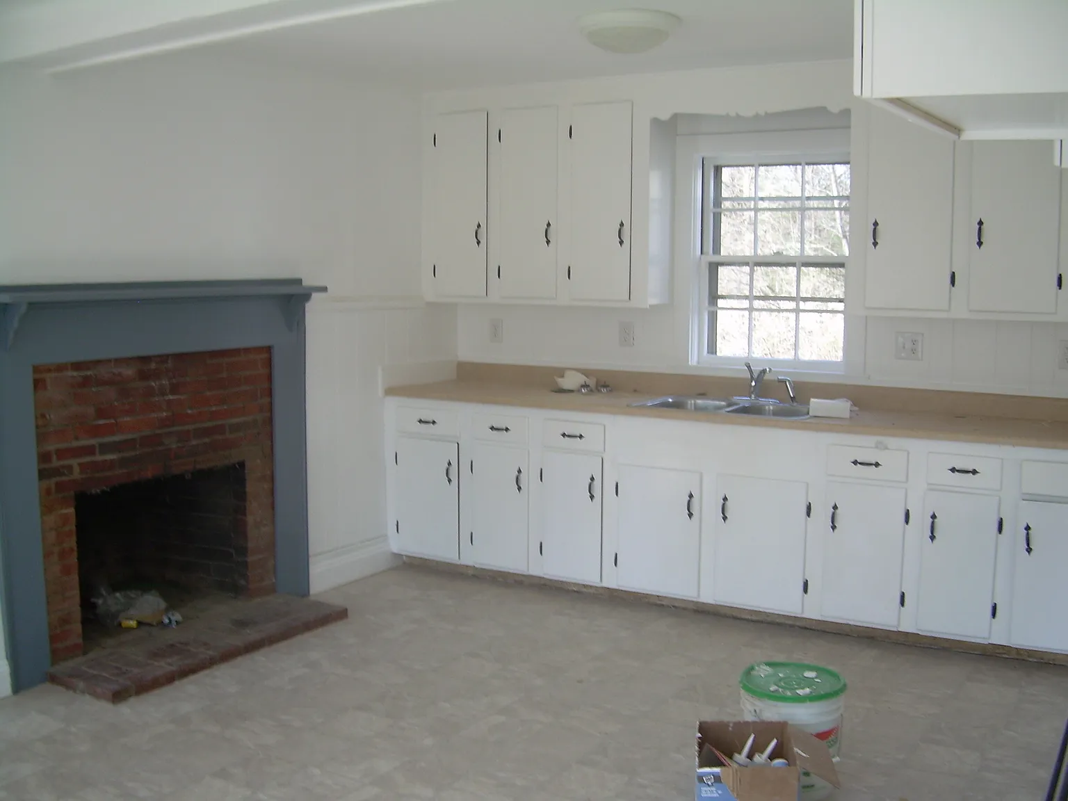 3 bed, 3291 sqft, $3,995 — Photo 2