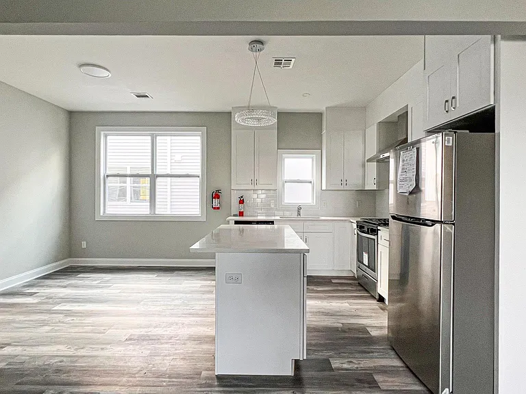 606 Roosevelt Ave #A — Photo 10