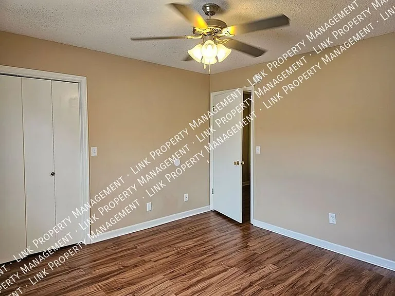 5364 Haisten Ct — Photo 6