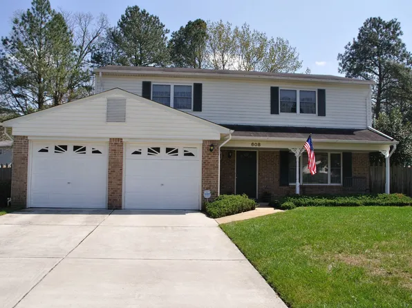 608 Prince Of Wales Dr, Virginia Beach, VA 23452