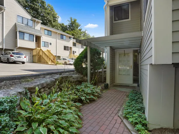 314 Sunrise Hill Lane #314, Norwalk, CT 06851