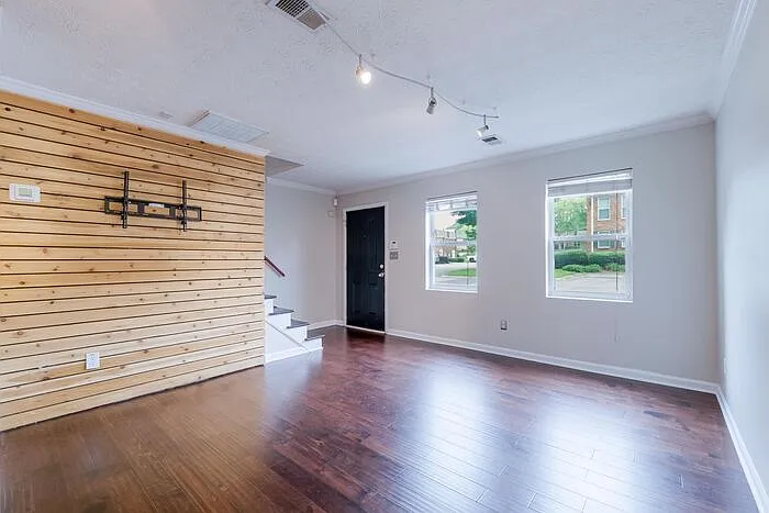 255 Winding River Dr #J — Photo 4