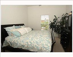 3rd image of 2421 W Horatio St Unit 833