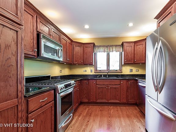 5th image of 16818 Shannon Ct