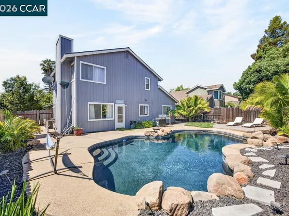 6021 Marsh Hawk Ct, Elk Grove, CA 95758