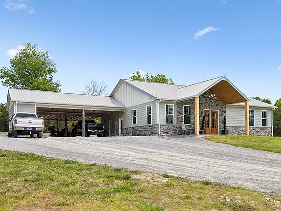 2nd image of 105 Turner Rd
