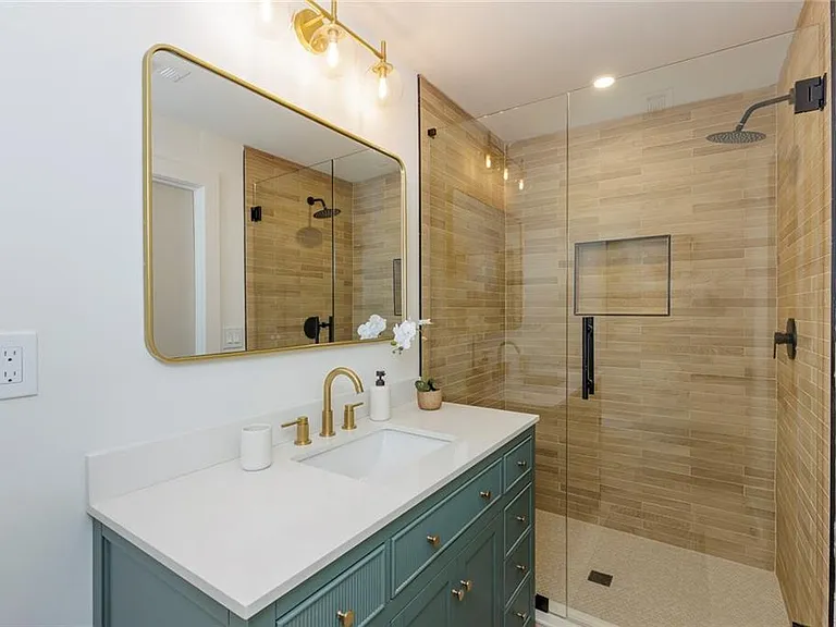 3026 Brook Dr — Photo 18