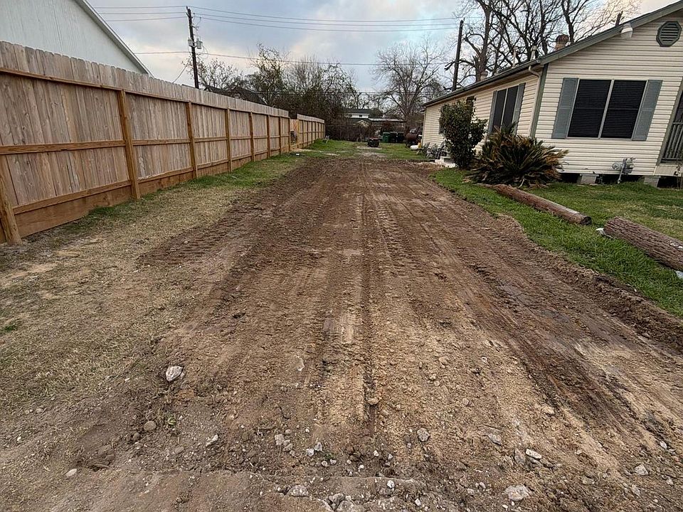 1st image of 507 E 38th St