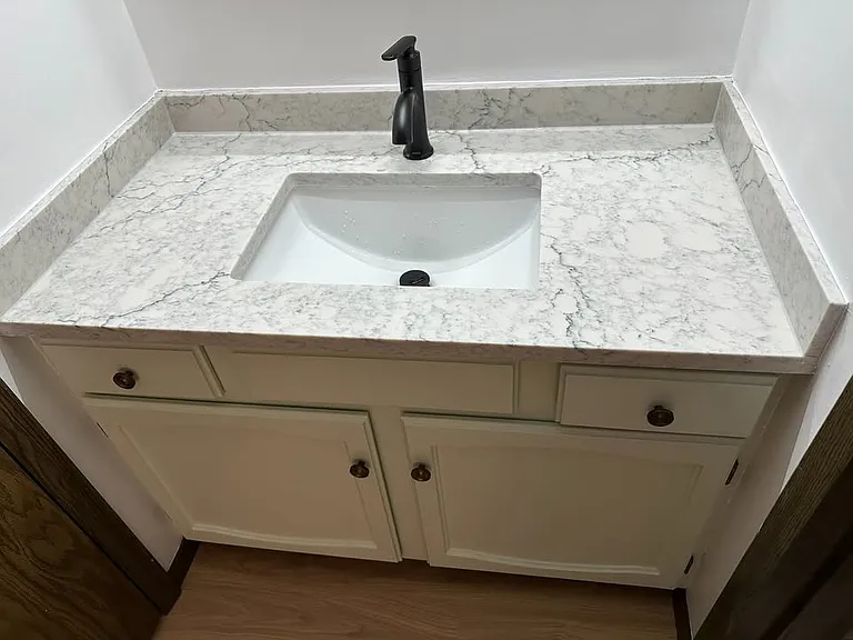 601 Huntington Commons Rd #202 — Photo 5