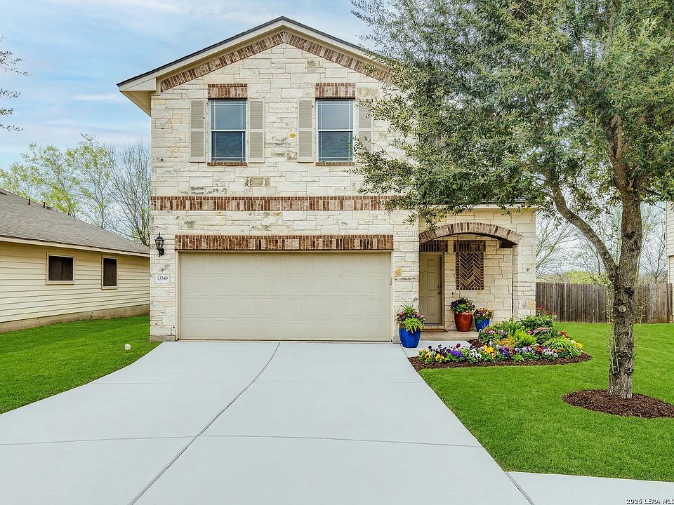 1st image of 13349 Indian Oak Bend