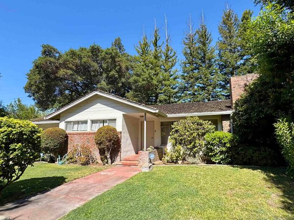 245 Menlo Oaks Dr, Menlo Park, CA 94025
