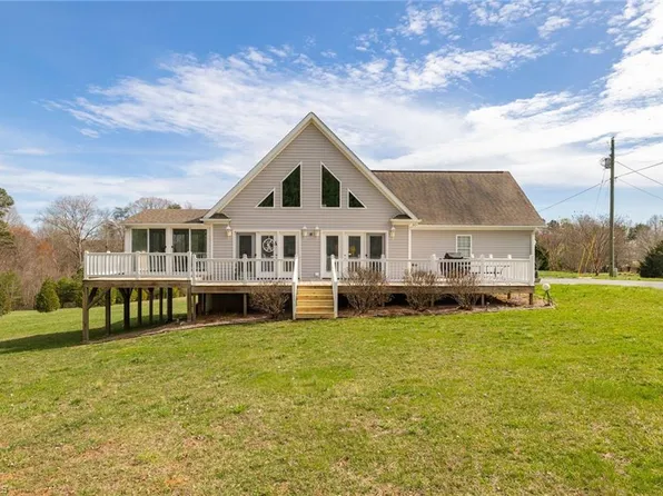 447 Culler Rd, Pinnacle, NC 27043