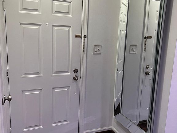 3rd image of 5700 Brewer House Cir APT T2