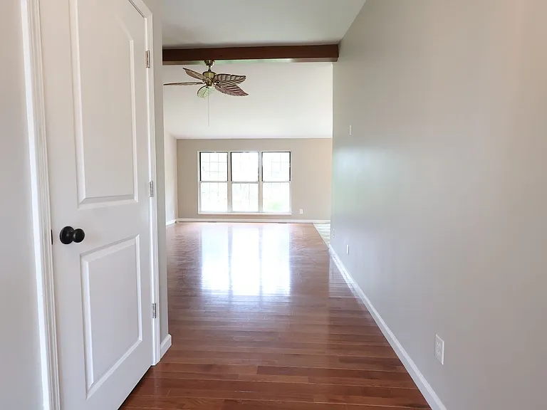 622 Rustic Valley Dr — Photo 6