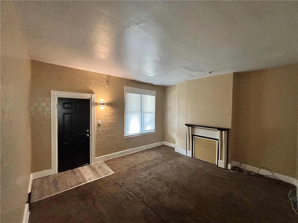 3 bed, 1320 sqft, $1,175 — Photo 3