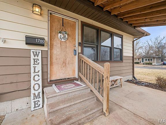 3rd image of 1760 Fernbrook Ln