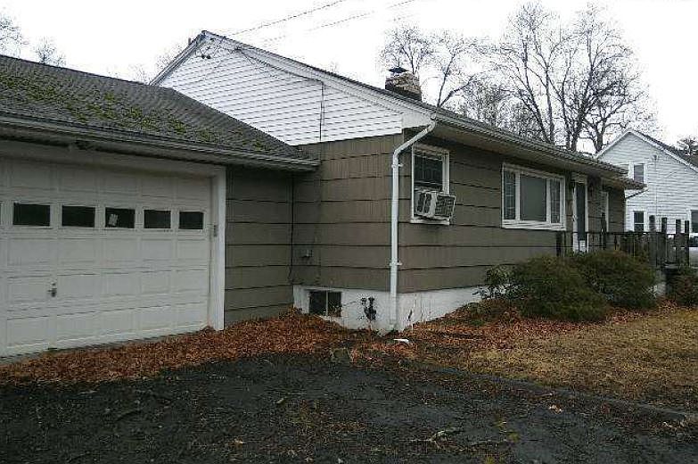 2nd image of 9 Innis Ave