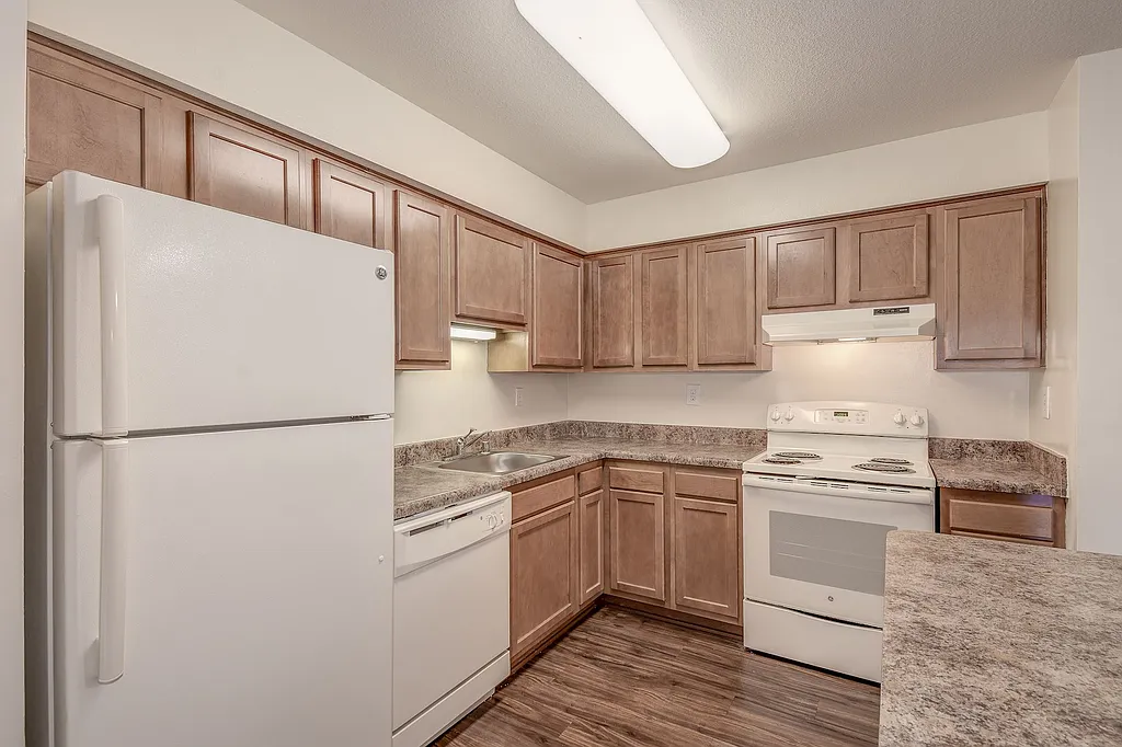 New Forest Apartments — Photo 2