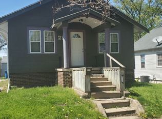 608 W 9th St, Waterloo, IA 50702