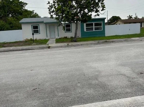 22020 SW 115th Ct, Miami, FL 33170