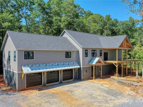 81 Still House Rd, Brevard, NC 28712